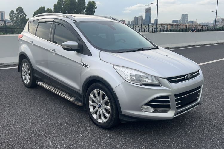 Used Ford Kuga 2013 1.6L GTDi Two-Wheel-Drive Trend Model Exterior 2
