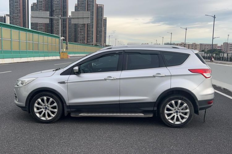 Used Ford Kuga 2013 1.6L GTDi Two-Wheel-Drive Trend Model Exterior 3