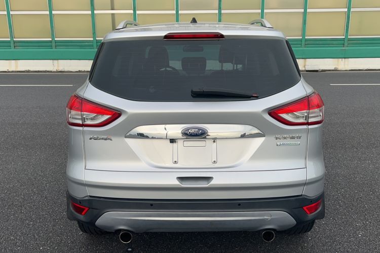 Used Ford Kuga 2013 1.6L GTDi Two-Wheel-Drive Trend Model Exterior 4