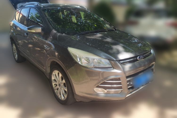 Used Ford Kuga 2013 1.6L GTDi 4x4 Elite Model Front Right 45 Deg