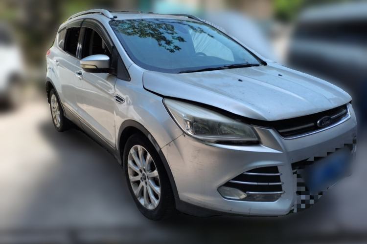 Used Ford Kuga 2013 2.0L GTDi Four-Wheel-Drive Elite Model Front Right 45 Deg