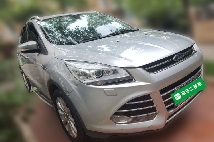Used Ford Kuga 2013 2.0L GTDi Four-Wheel Drive Premium Model Front Right 45 Deg