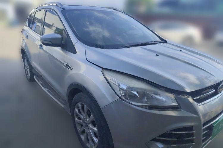 Used Ford Kuga 2013 2.0L GTDi Four-Wheel-Drive Elite Model Front Right 45 Deg
