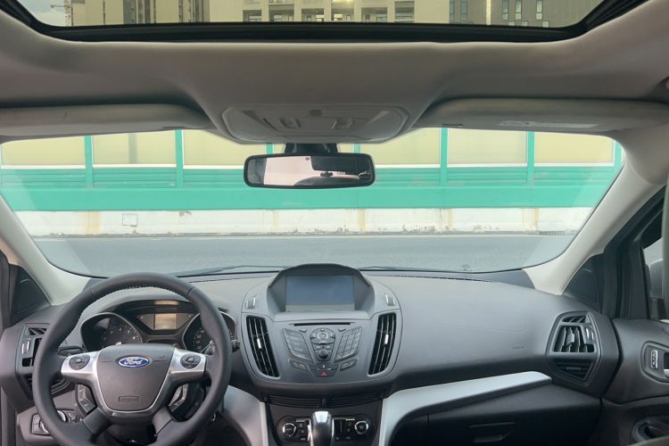 Used Ford Kuga 2013 1.6L GTDi Two-Wheel-Drive Trend Model Headliner
