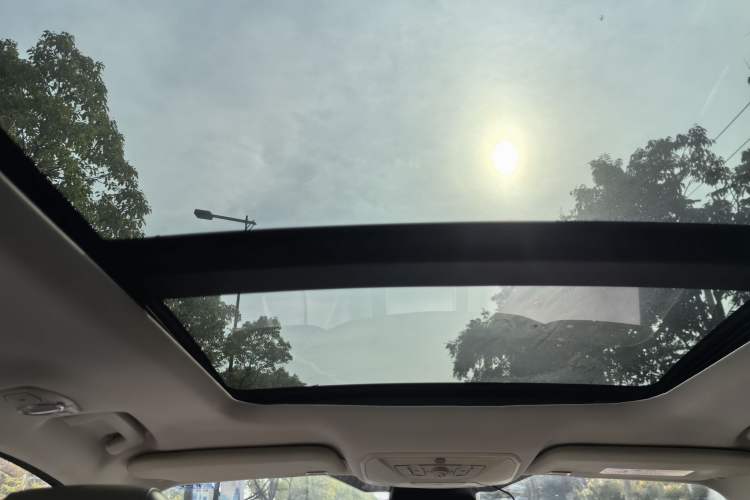 Used Ford Kuga 2013 2.0L GTDi Four-Wheel Drive Premium Model Headliner