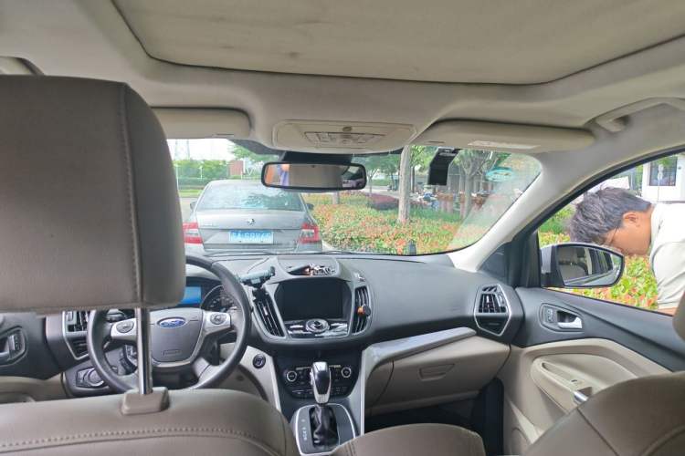 Used Ford Kuga 2013 2.0L GTDi Four-Wheel Drive Premium Model Headliner