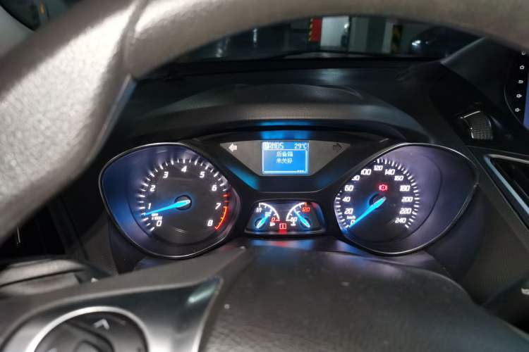 Used Ford Kuga 2013 1.6L GTDi Two-Wheel-Drive Comfort Model Instrument Cluster