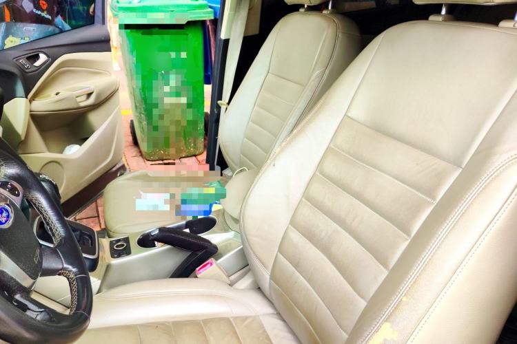 Used Ford Kuga 2013 2.0L GTDi Four-Wheel Drive Premium Model Left Front Seat