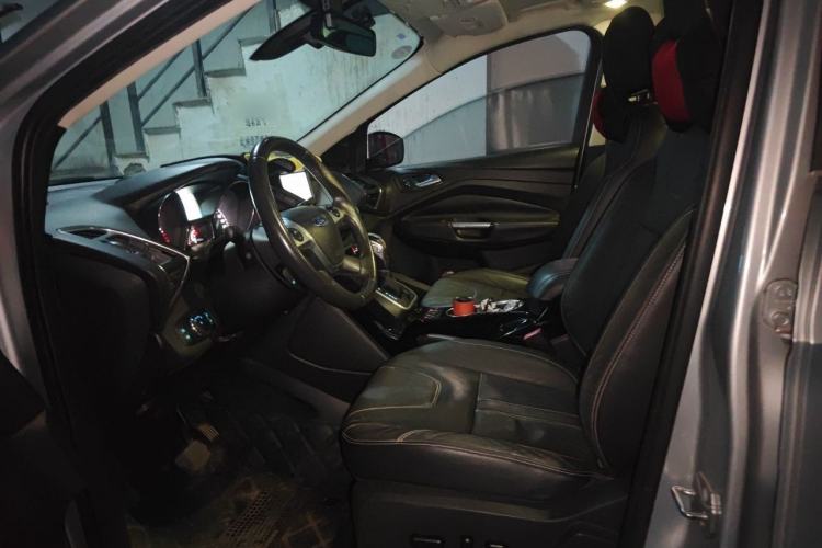 Used Ford Kuga 2013 2.0L GTDi Four-Wheel-Drive Sport Model Left Front Seat
