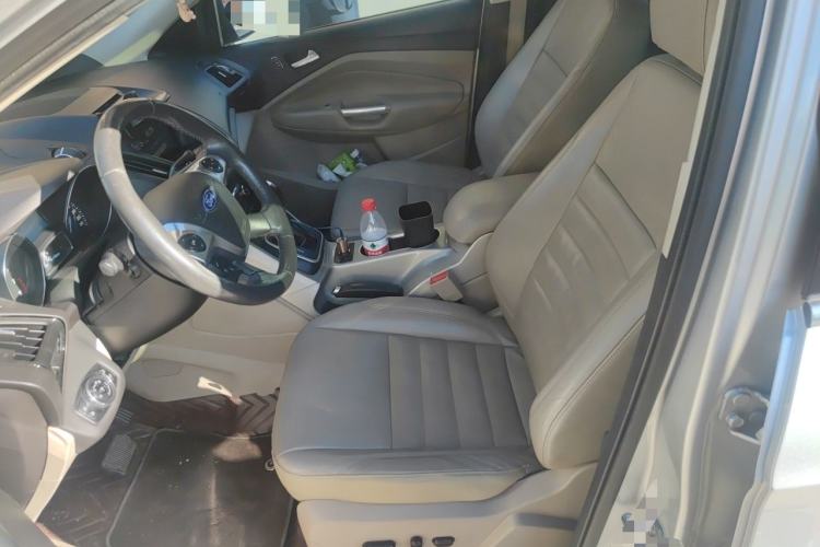 Used Ford Kuga 2013 2.0L GTDi Four-Wheel-Drive Elite Model Left Front Seat