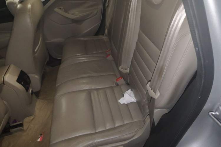 Used Ford Kuga 2013 2.0L GTDi Four-Wheel-Drive Elite Model Left Rear Seat