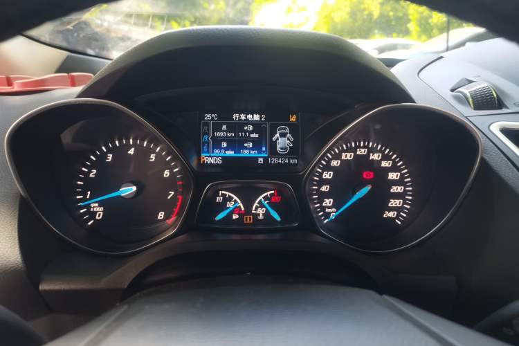 Used Ford Kuga 2013 1.6L GTDi 4x4 Elite Model Odometer Close Up