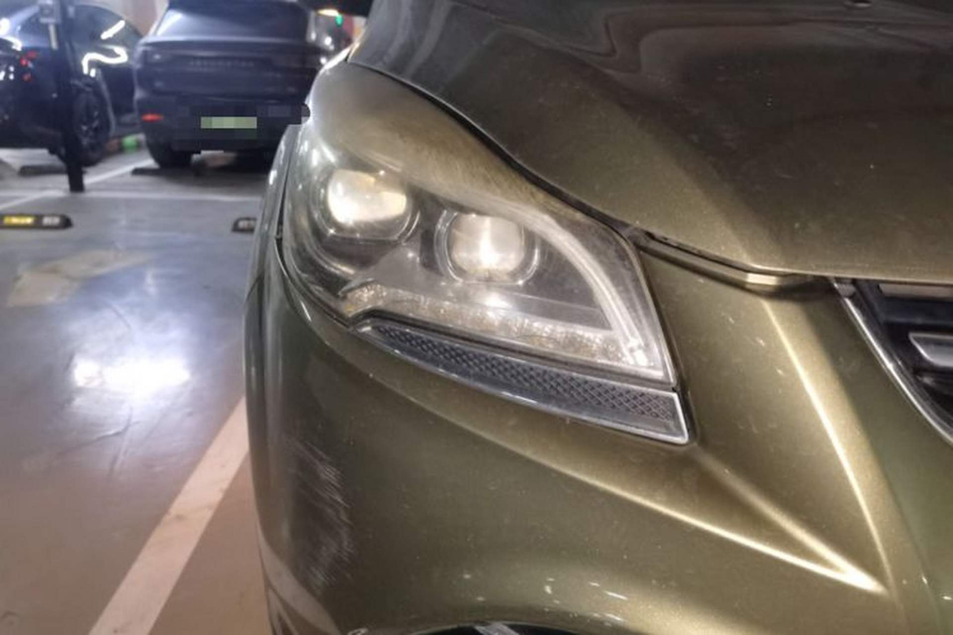 Used Ford Kuga 2013 1.6L GTDi 4x4 Elite Model Right Front Headlight