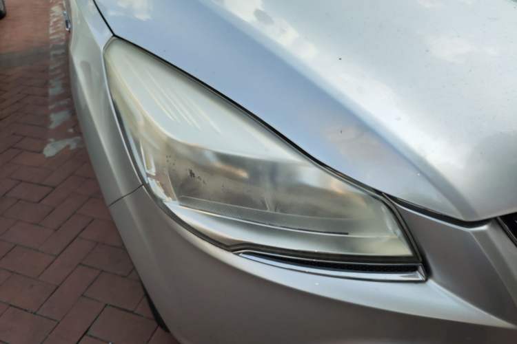 Used Ford Kuga 2013 2.0L GTDi Four-Wheel-Drive Elite Model Right Front Headlight
