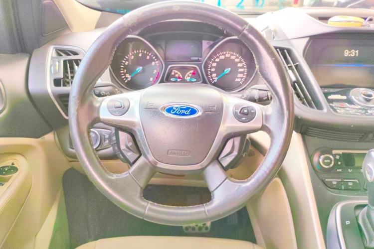 Used Ford Kuga 2013 2.0L GTDi Four-Wheel Drive Premium Model Steering Wheel