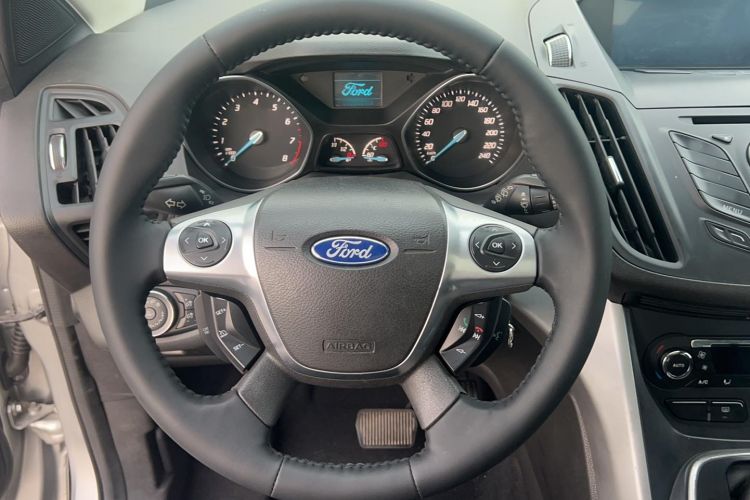 Used Ford Kuga 2013 1.6L GTDi Two-Wheel-Drive Trend Model Steering Wheel