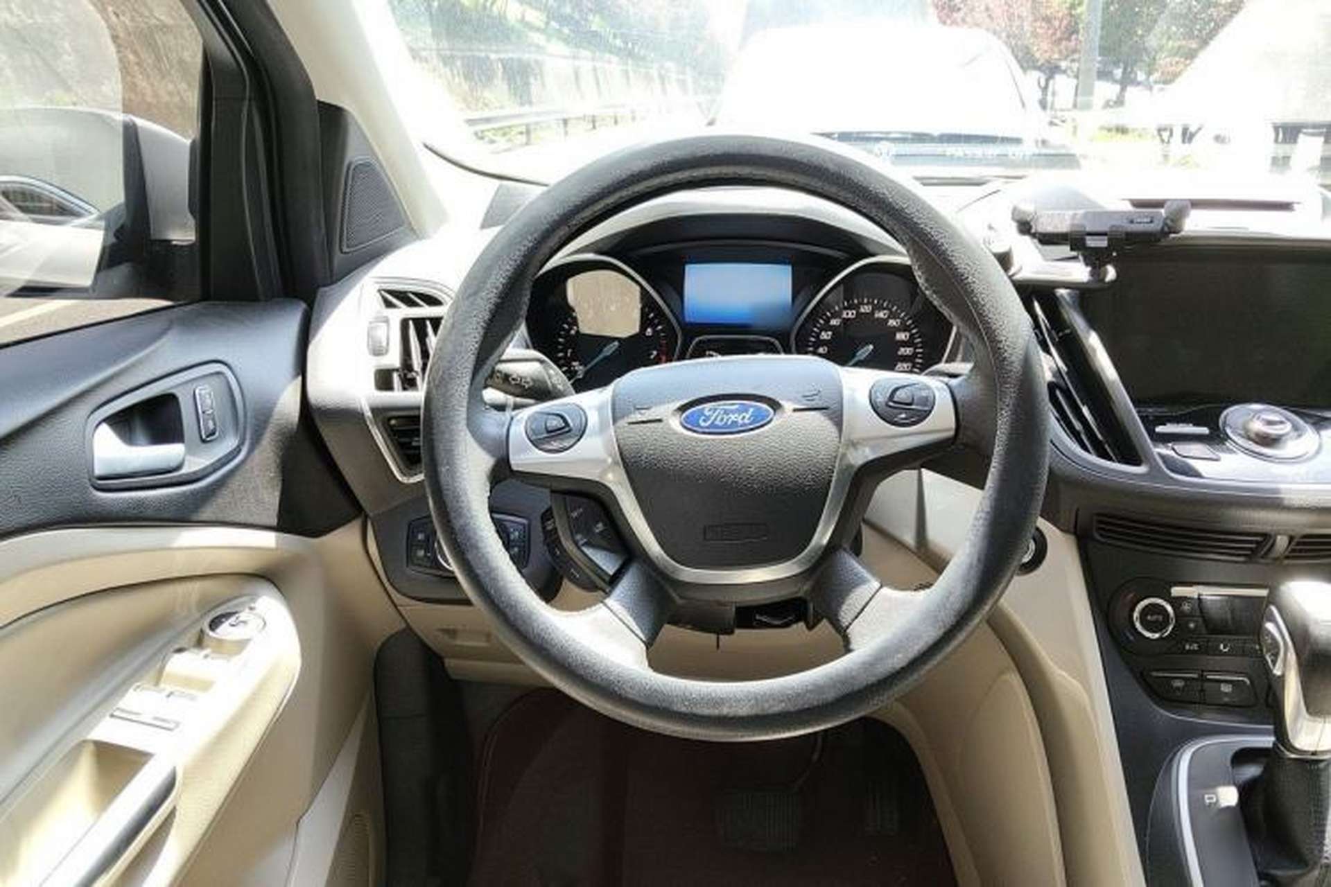 Used Ford Kuga 2013 2.0L GTDi Four-Wheel Drive Premium Model Steering Wheel