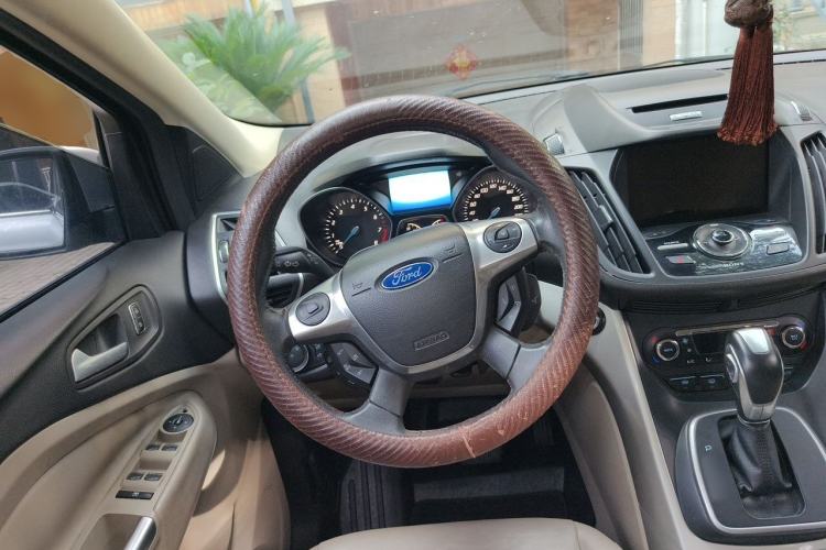 Used Ford Kuga 2013 2.0L GTDi Four-Wheel Drive Premium Model Steering Wheel