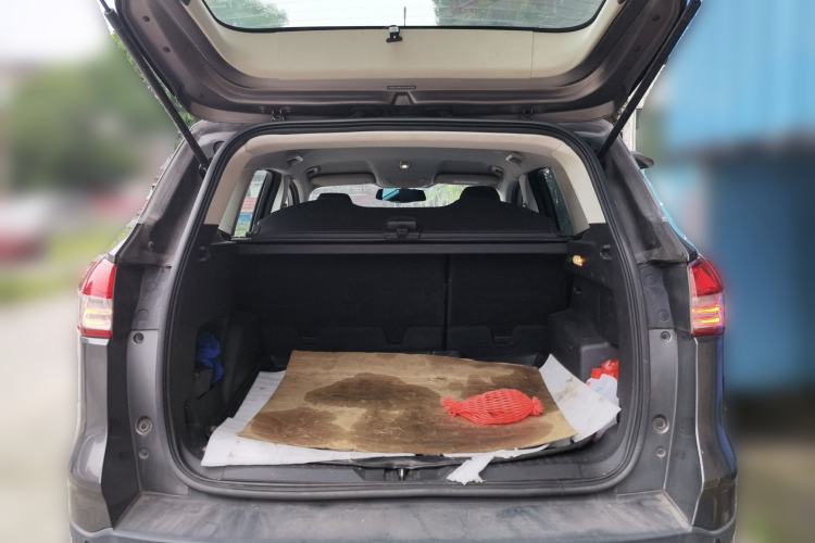 Used Ford Kuga 2013 1.6L GTDi Two-Wheel-Drive Comfort Model Trunk