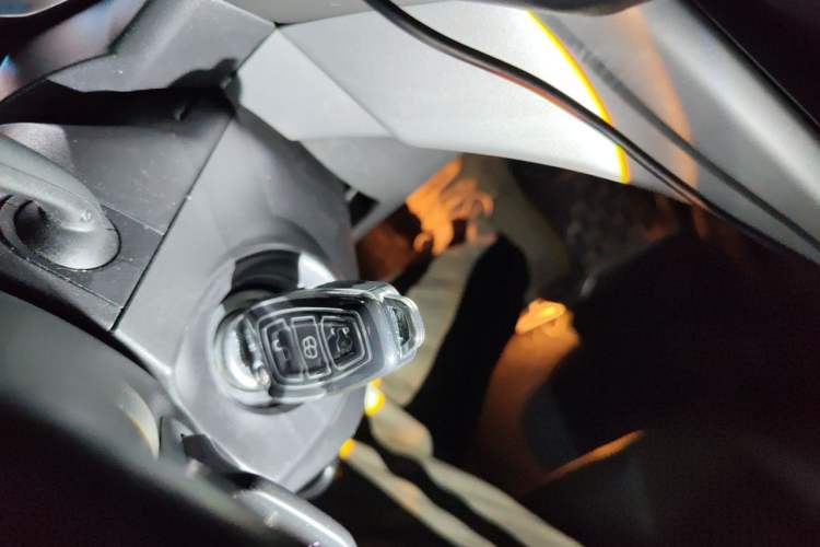 Used Ford Kuga 2013 1.6L GTDi Two-Wheel-Drive Trend Model Vehicle Key