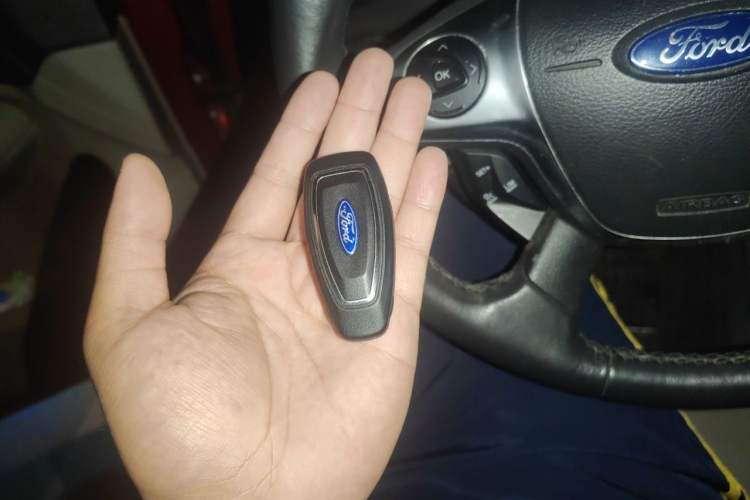 Used Ford Kuga 2013 2.0L GTDi Four-Wheel Drive Premium Model Vehicle Key