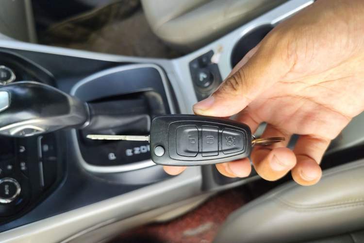 Used Ford Kuga 2013 2.0L GTDi Four-Wheel-Drive Elite Model Vehicle Key