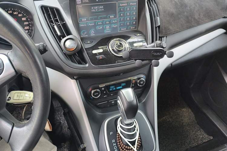 Used Ford Kuga 2013 1.6L GTDi Two-Wheel-Drive Trend Model Audio And AC Panel