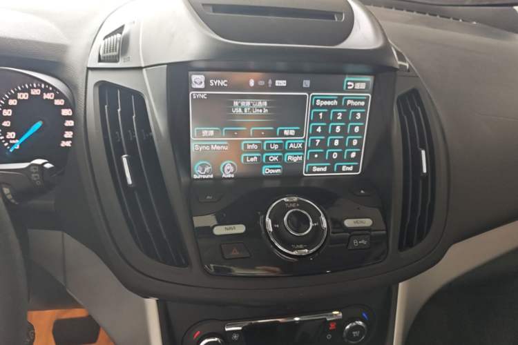 Used Ford Kuga 2013 1.6L GTDi Two-Wheel-Drive Trend Model Audio And AC Panel