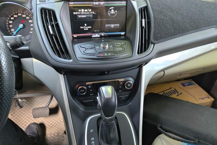 Used Ford Kuga 2013 1.6L GTDi 4x4 Elite Model Audio And AC Panel