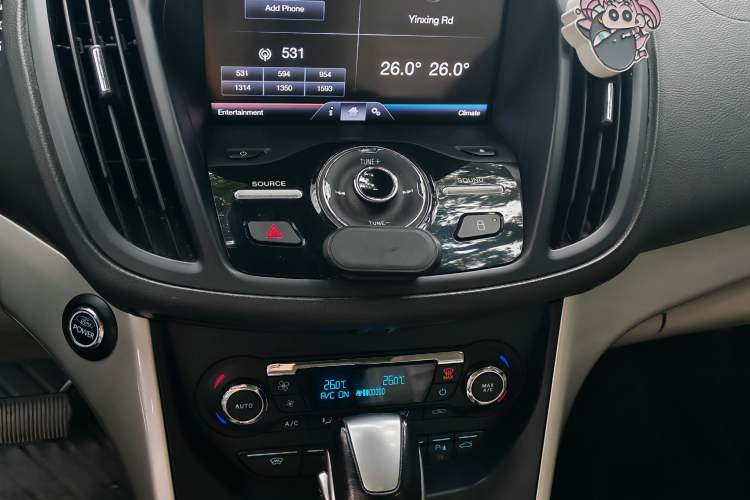 Used Ford Kuga 2013 2.0L GTDi Four-Wheel Drive Premium Model Audio And AC Panel