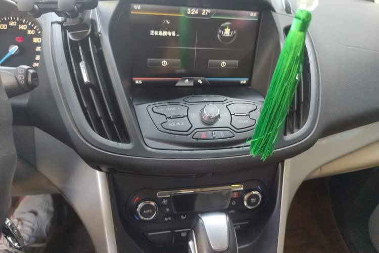 Used Ford Kuga 2013 2.0L GTDi Four-Wheel-Drive Elite Model Audio And AC Panel