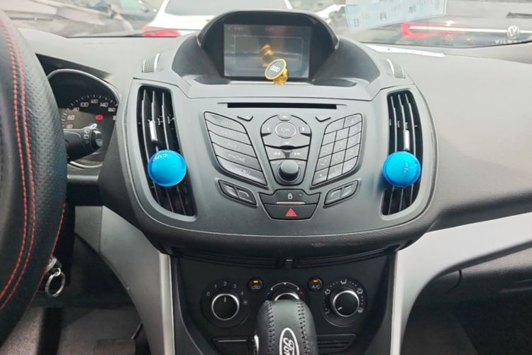 Used Ford Kuga 2013 1.6L GTDi Two-Wheel-Drive Comfort Model Audio And AC Panel