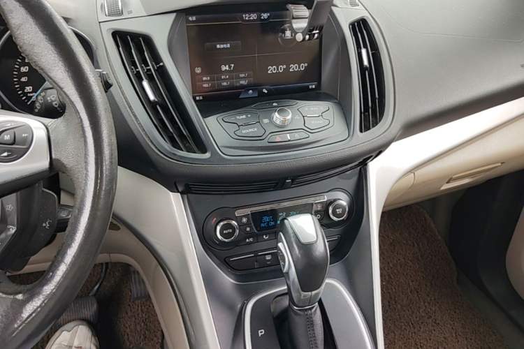 Used Ford Kuga 2013 1.6L GTDi 4x4 Elite Model Audio And AC Panel