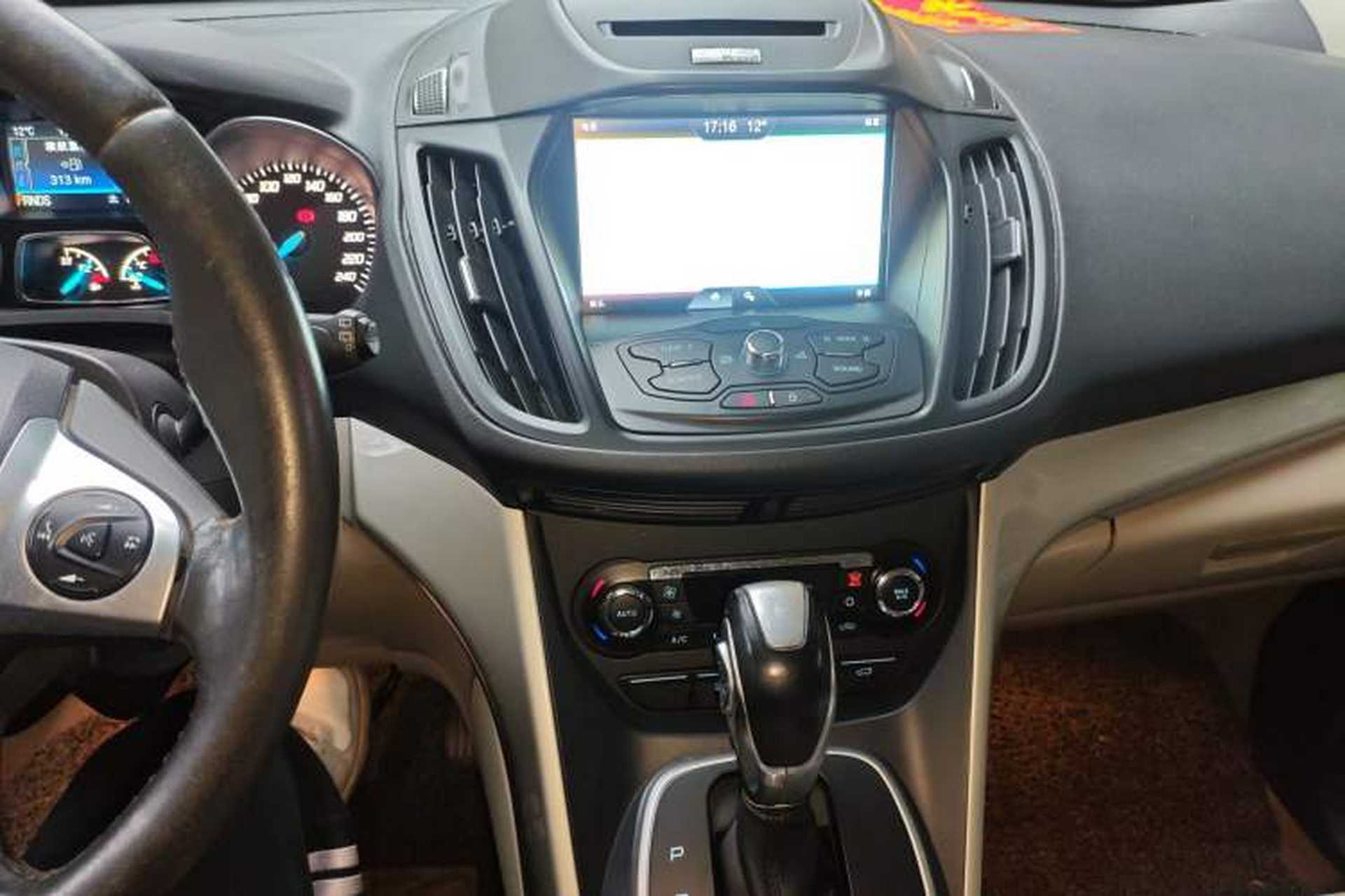 Used Ford Kuga 2013 1.6L GTDi 4x4 Elite Model Audio And AC Panel