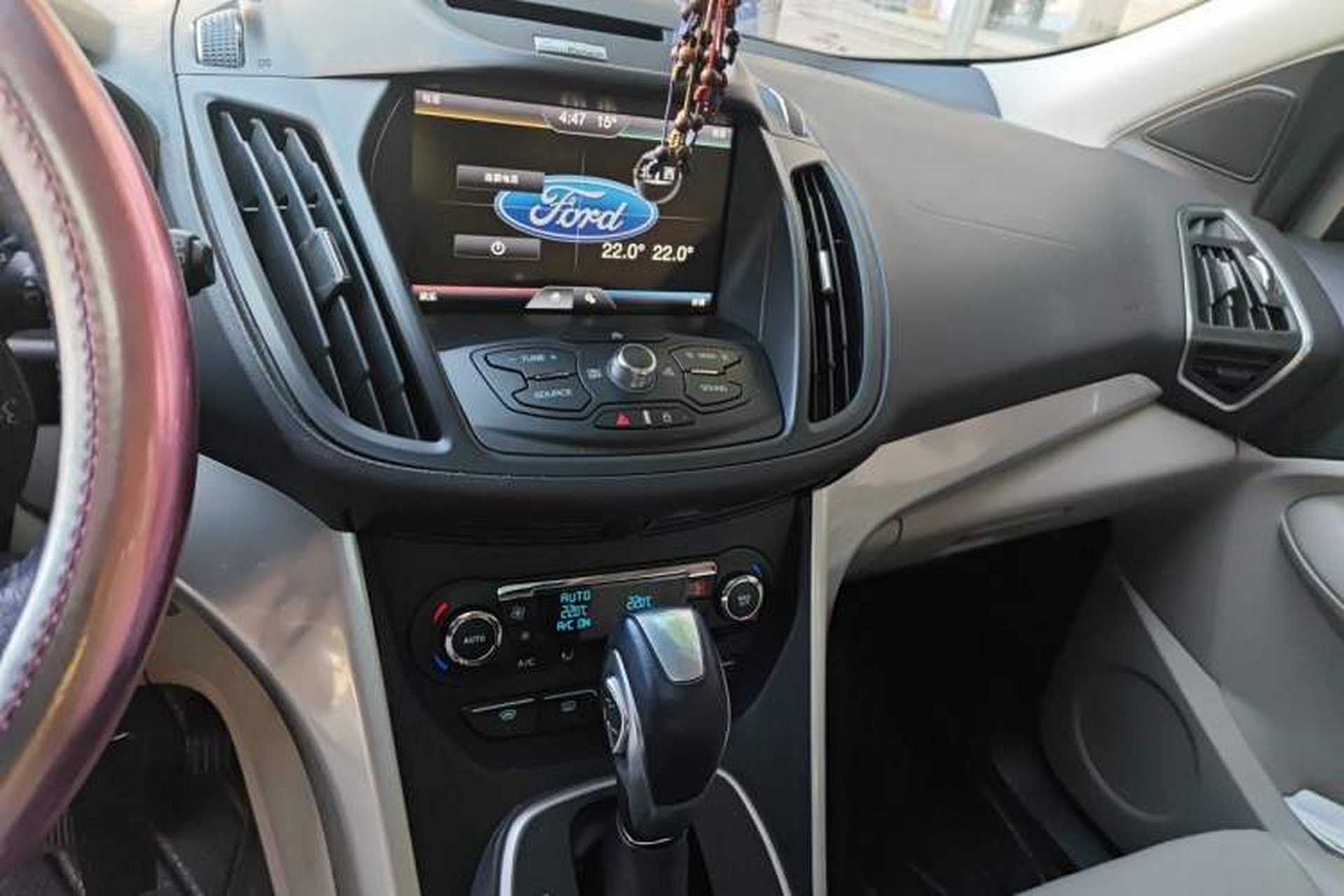 Used Ford Kuga 2013 1.6L GTDi 4x4 Elite Model Audio And AC Panel