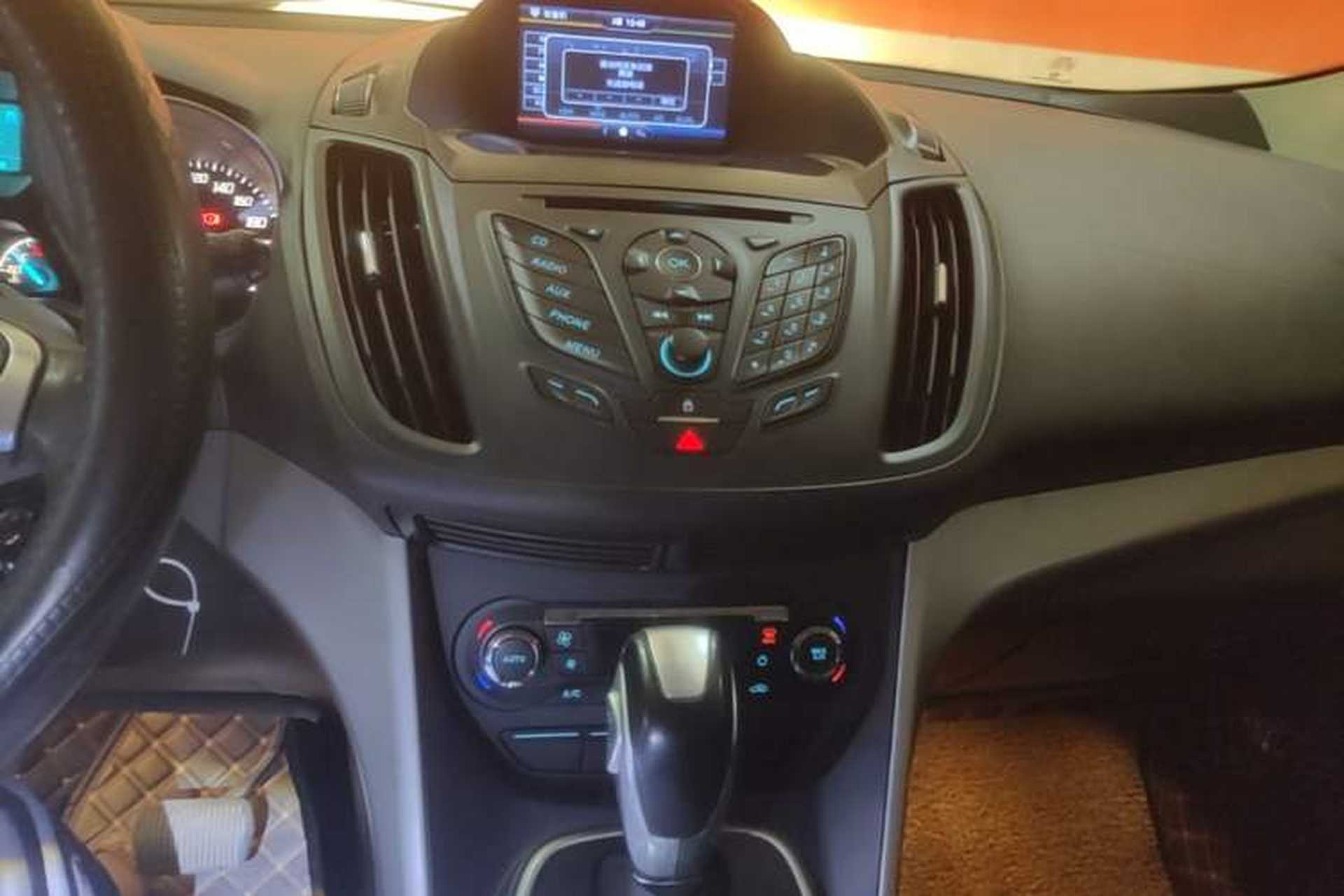 Used Ford Kuga 2013 1.6L GTDi Two-Wheel-Drive Trend Model Audio And AC Panel