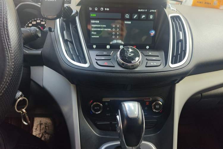 Used Ford Kuga 2013 1.6L GTDi Two-Wheel-Drive Trend Model Audio And AC Panel