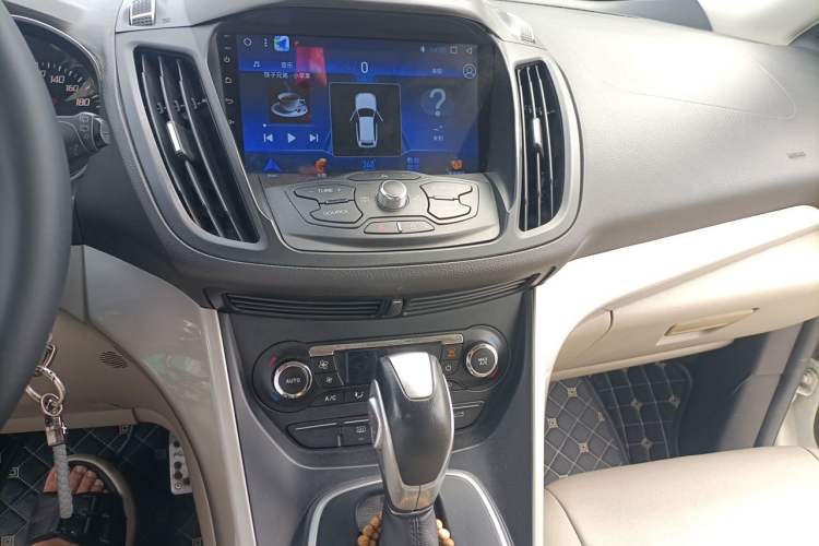 Used Ford Kuga 2013 1.6L GTDi 4x4 Elite Model Audio And AC Panel