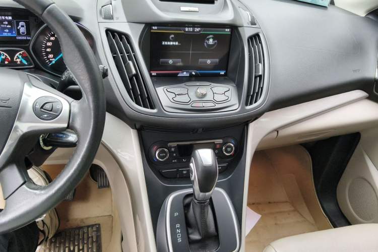Used Ford Kuga 2013 1.6L GTDi 4x4 Elite Model Audio And AC Panel