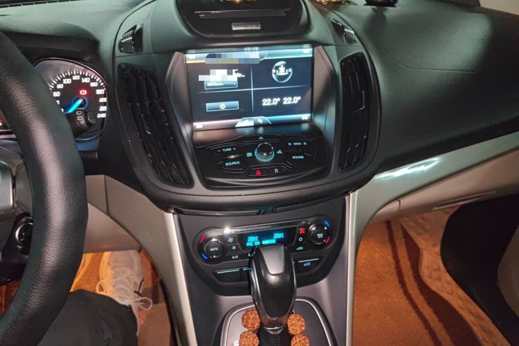 Used Ford Kuga 2013 1.6L GTDi 4x4 Elite Model Audio And AC Panel