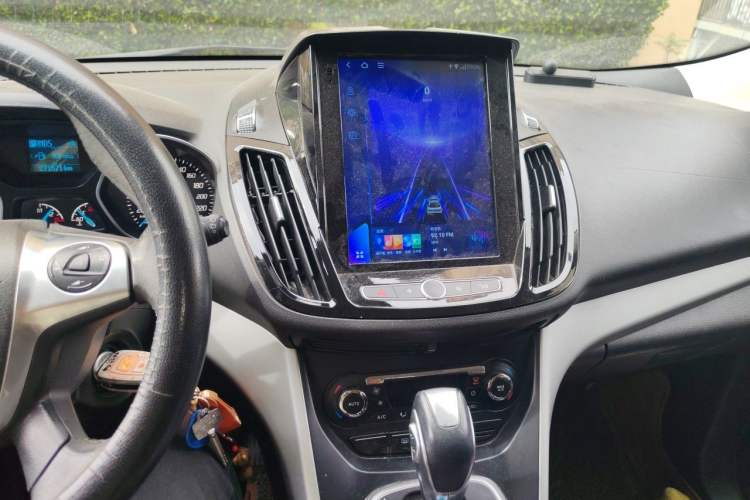 Used Ford Kuga 2013 1.6L GTDi Two-Wheel-Drive Trend Model Audio And AC Panel