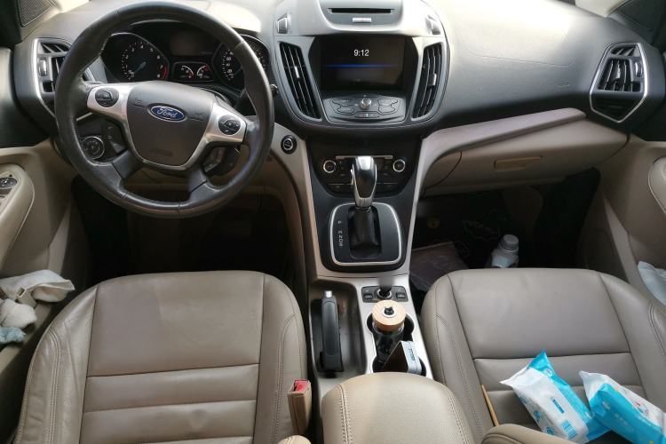 Used Ford Kuga 2013 1.6L GTDi 4x4 Elite Model Center Console