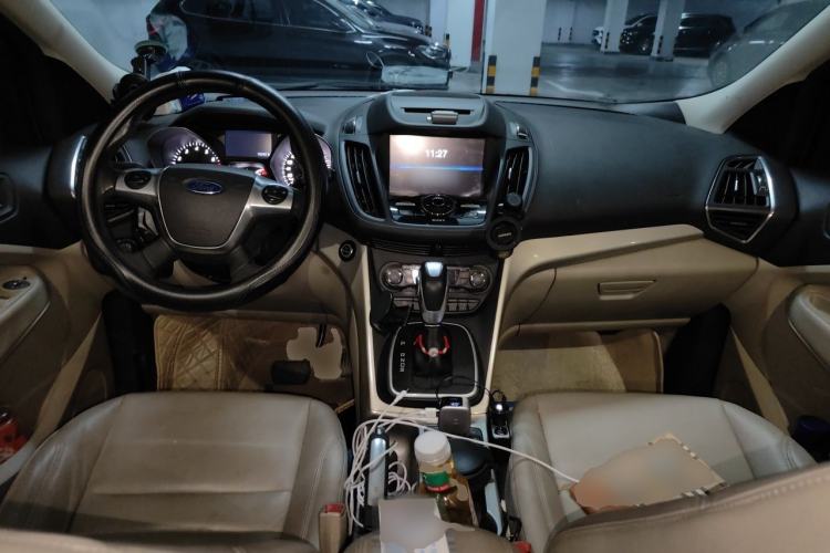 Used Ford Kuga 2013 2.0L GTDi Four-Wheel Drive Premium Model Center Console