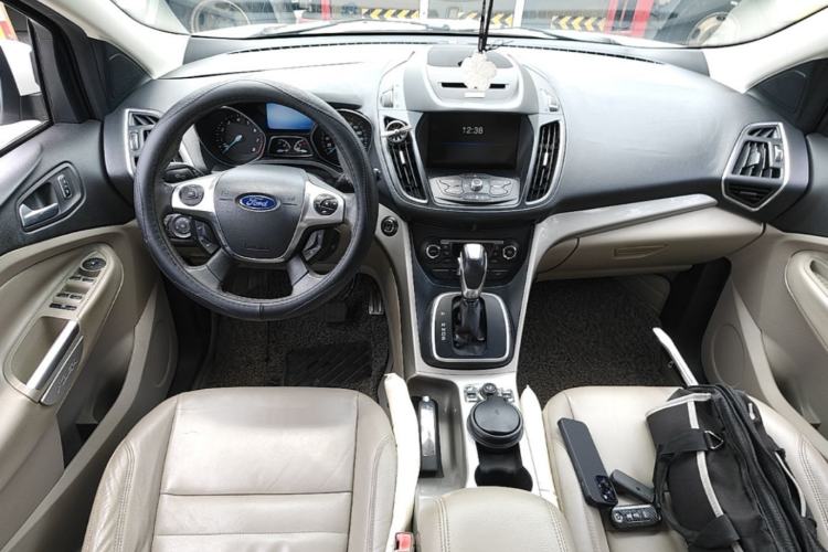 Used Ford Kuga 2013 1.6L GTDi 4x4 Elite Model Center Console