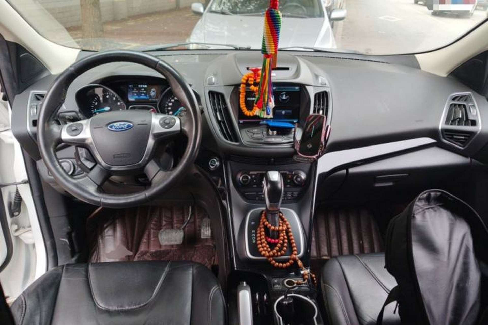 Used Ford Kuga 2013 2.0L GTDi Four-Wheel-Drive Sport Model Center Console