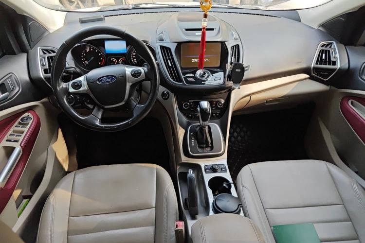 Used Ford Kuga 2013 2.0L GTDi Four-Wheel Drive Premium Model Center Console