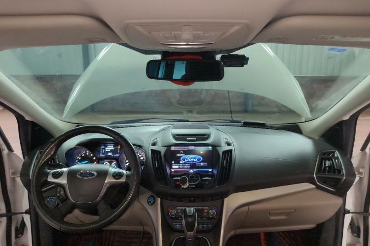 Used Ford Kuga 2013 2.0L GTDi Four-Wheel Drive Premium Model Center Console