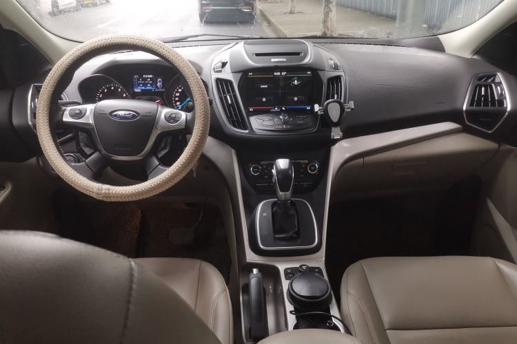 Used Ford Kuga 2013 1.6L GTDi 4x4 Elite Model Center Console