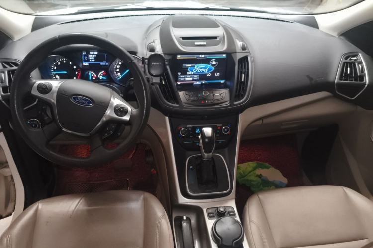 Used Ford Kuga 2013 1.6L GTDi 4x4 Elite Model Center Console