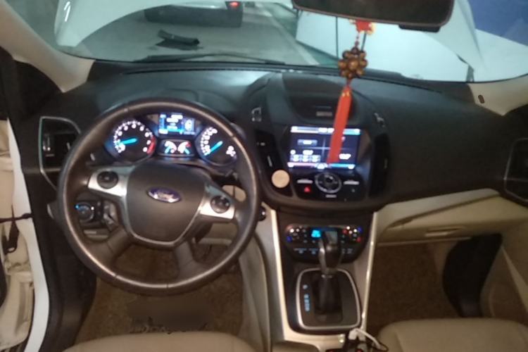 Used Ford Kuga 2013 2.0L GTDi Four-Wheel Drive Premium Model Center Console